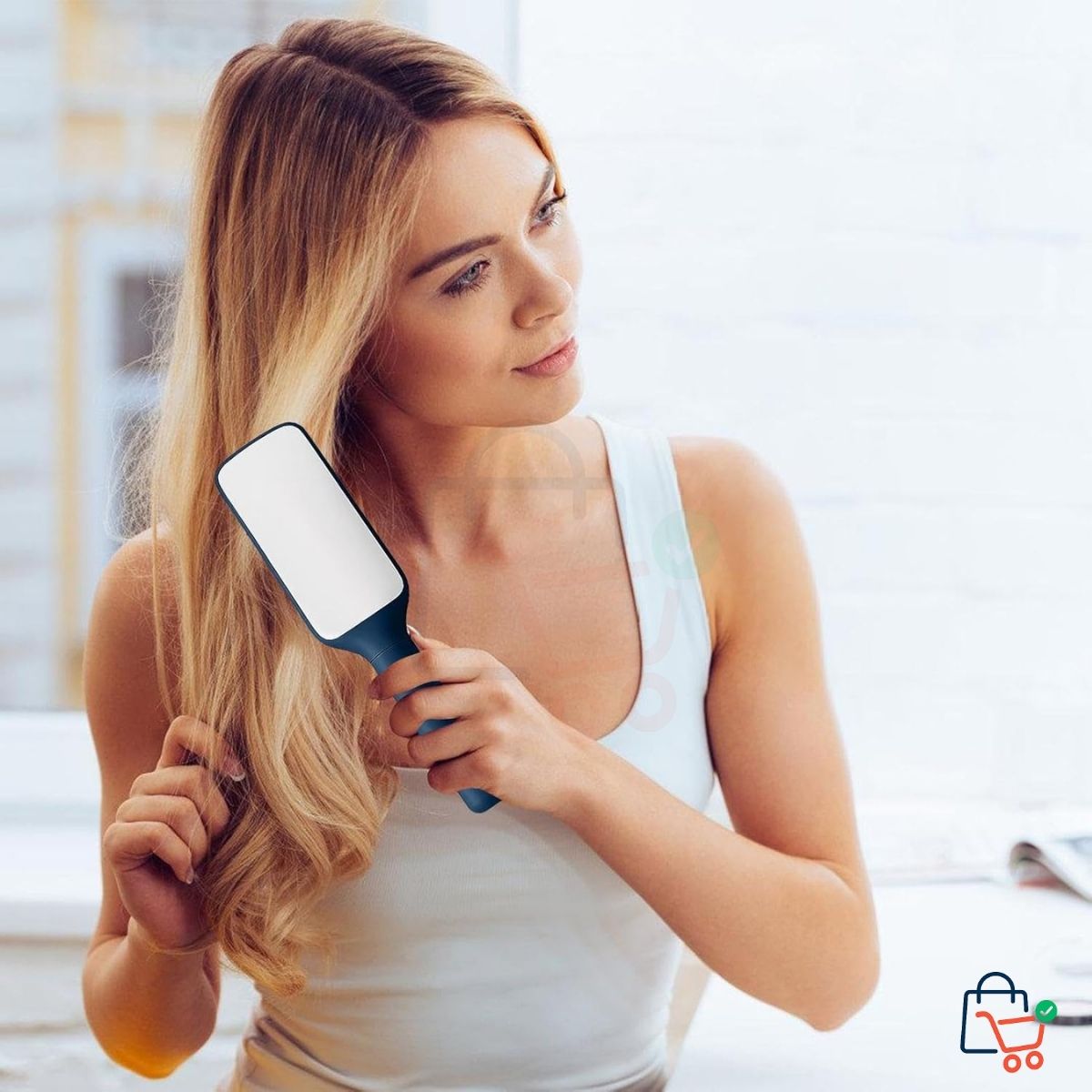 Self Cleaning Hair Brush